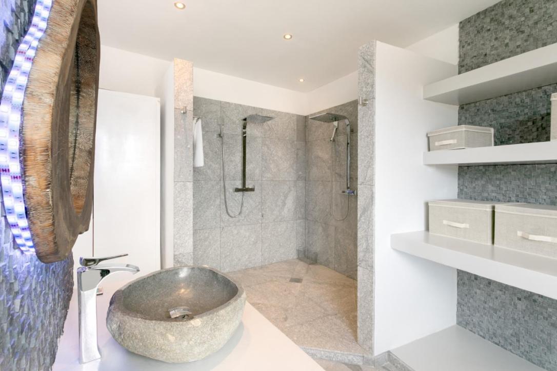 Villa Blue Lagoon Suite ApartmentLowlands エクステリア 写真