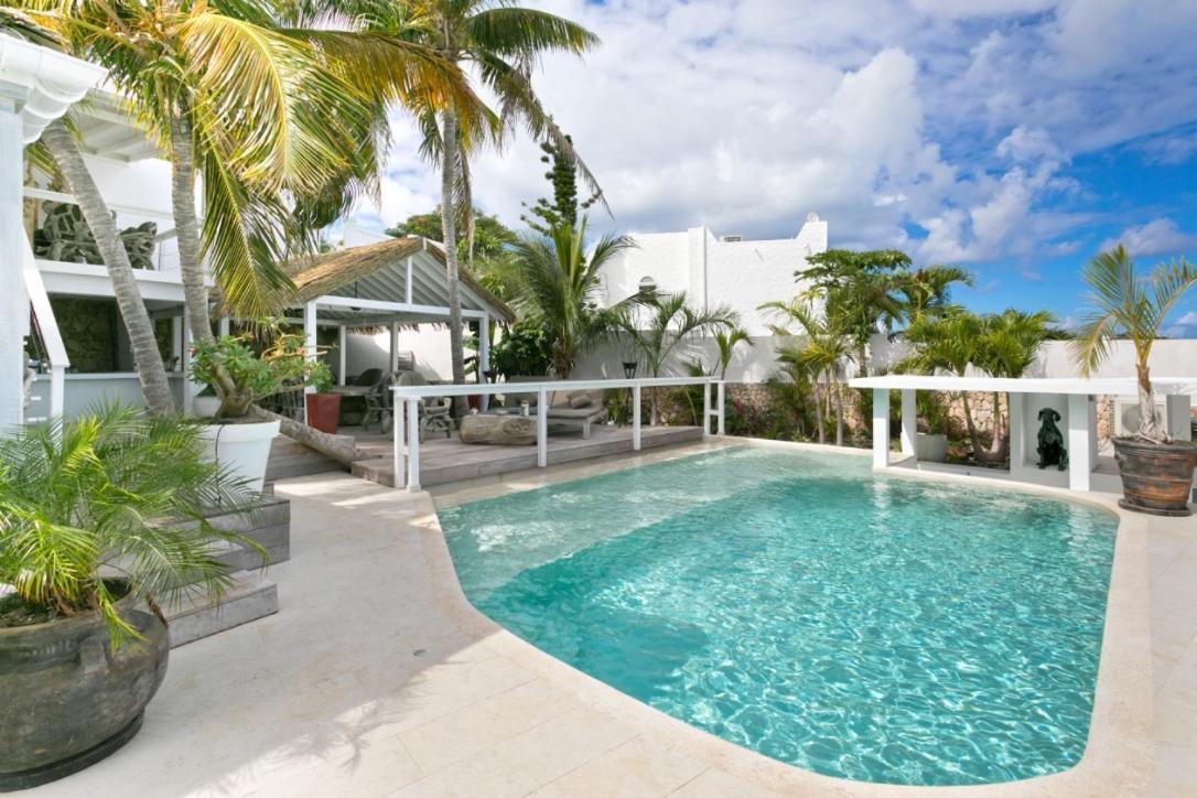 Villa Blue Lagoon Suite ApartmentLowlands エクステリア 写真
